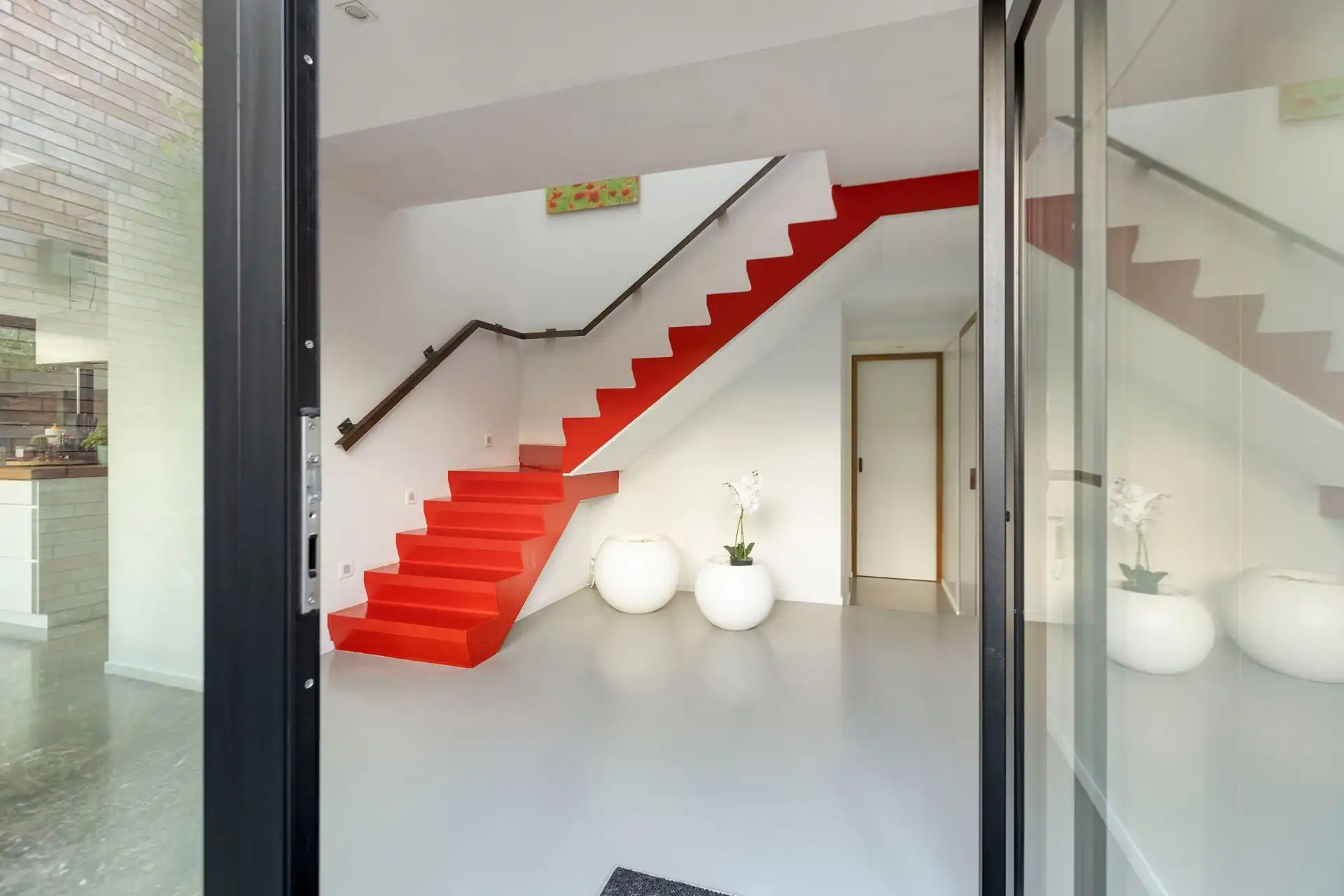 Exclusief wonen waar architectuur, ruimte en levenslang comfort samenkomen. foto 9