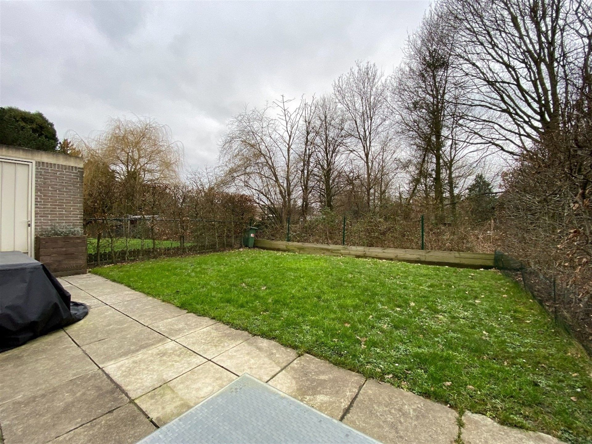 Rustig gelegen ruim gelijkvloers appartement in afgesloten privé domein . foto 10