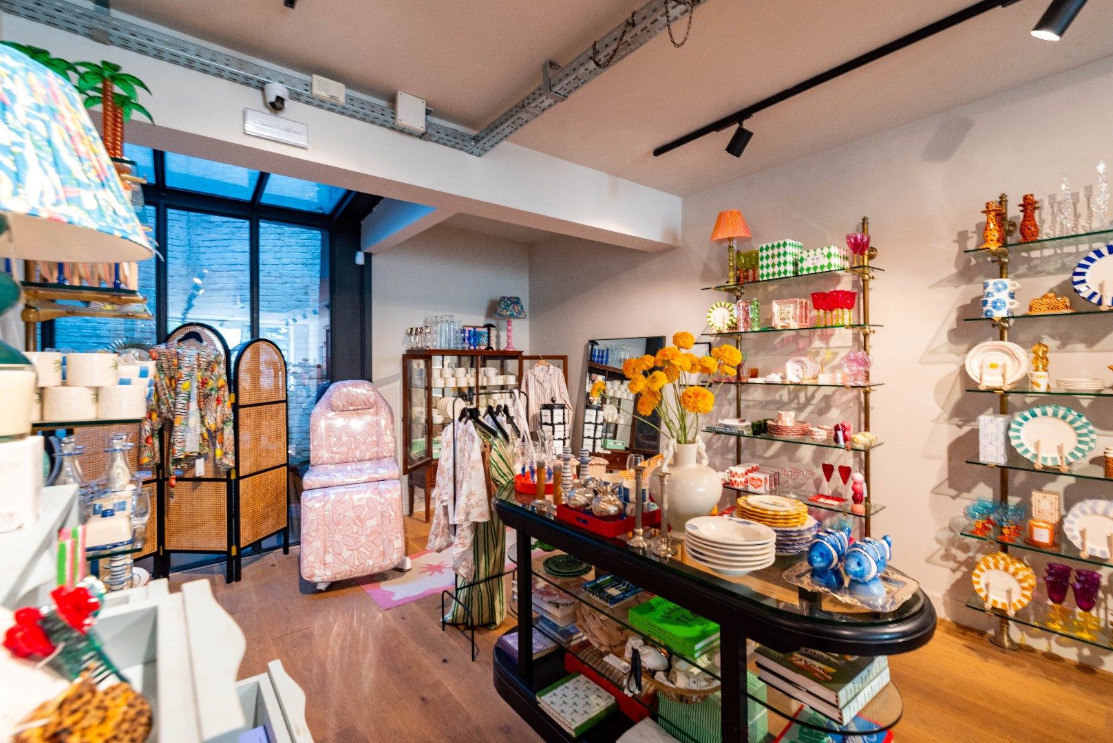 Instapklare winkel op de Oever foto 4
