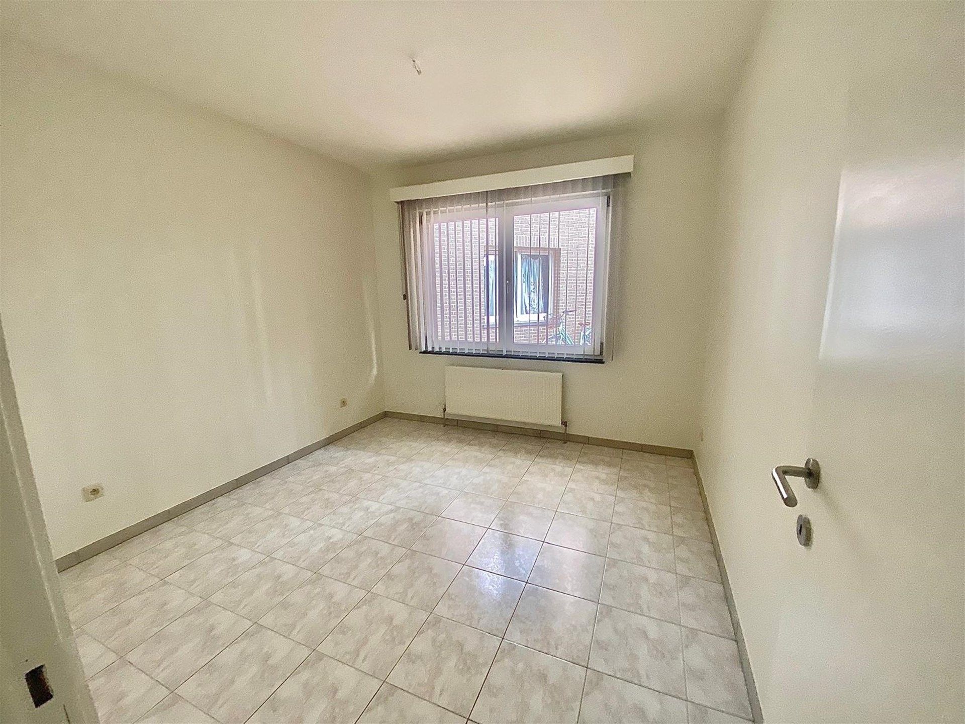 Appartement met twee slaapkamers te Aalst foto 7