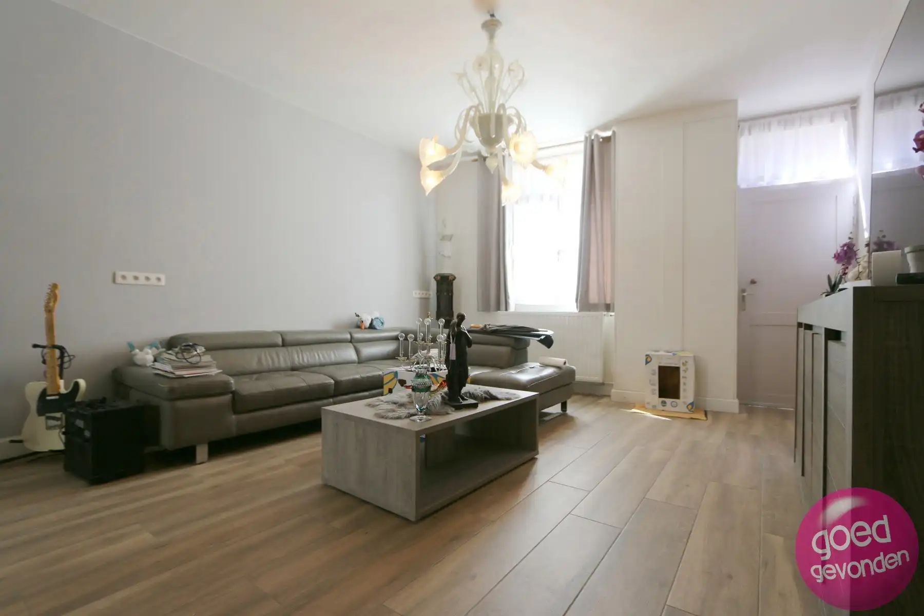 GERENOVEERDE WONING - 2 RUIME SLK - TUIN - TERRAS - CENTRUM foto 4