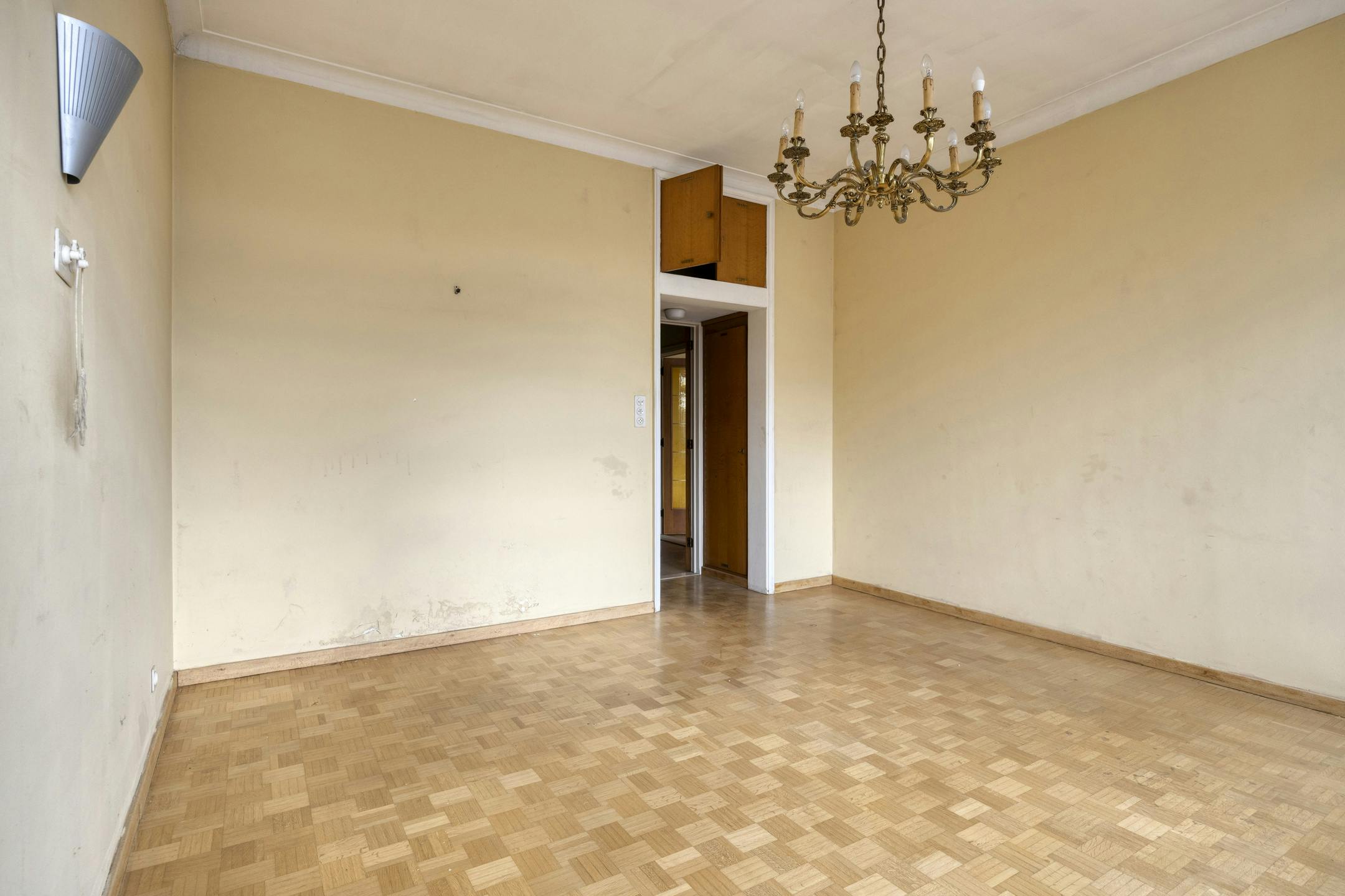 Te renoveren opbrengsteigendom met 3 appartementen en handelspand in Antwerpen foto 25