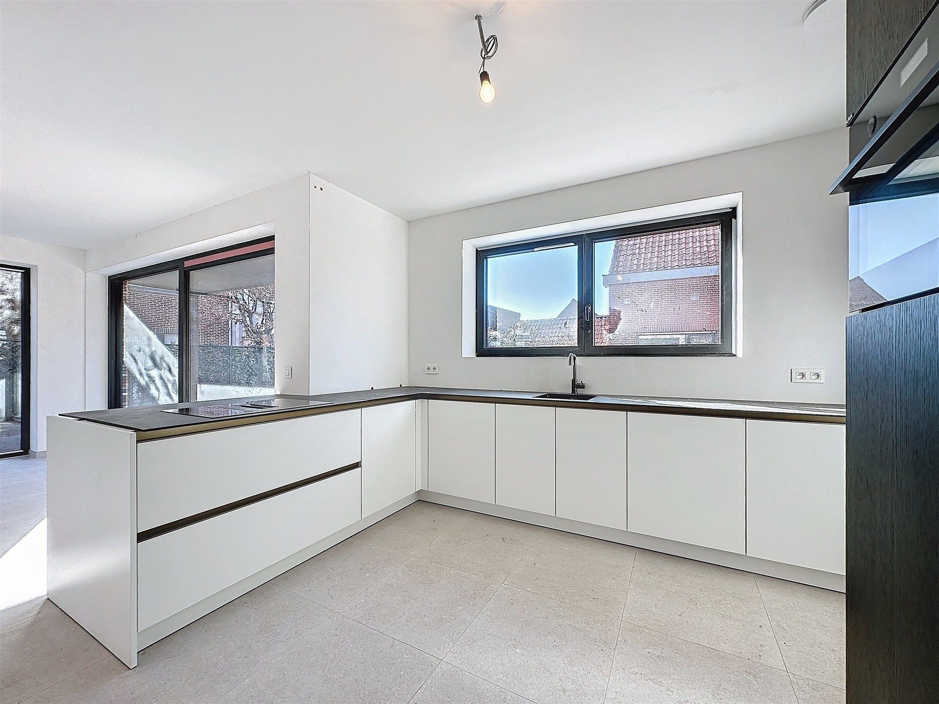 Half open BEN nieuwbouw woning met 3 slp en garage op perceel van 320m² (ruwbouw winddicht) foto 7