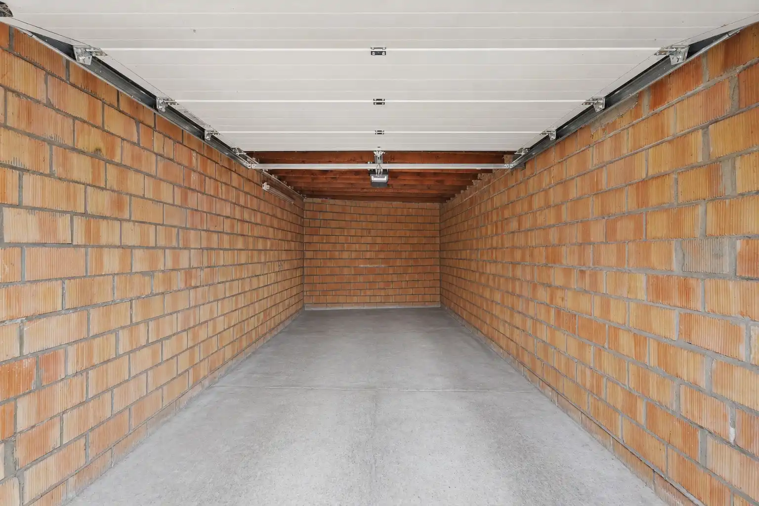 Lichtrijk 2 slpk. appartement te Kristus-Koning foto 13