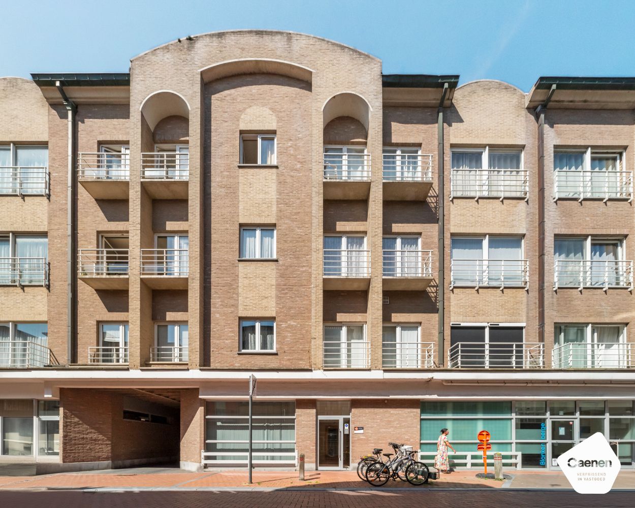 Gemeubeld éénslaapkamerappartement in het centrum van Blankenberge. foto {{pictureIndex}}