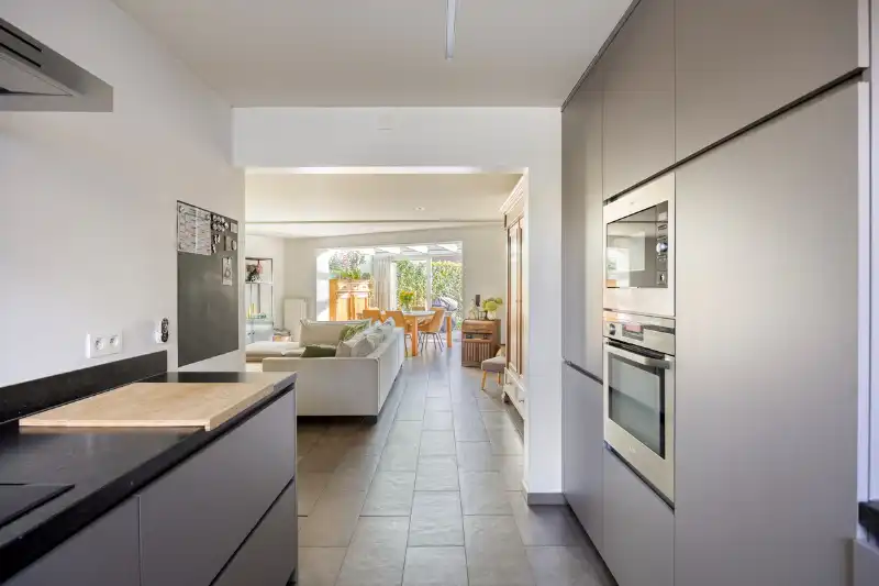 Stijlvolle woning met 4 slaapkamers , tuin, EPC A foto 12