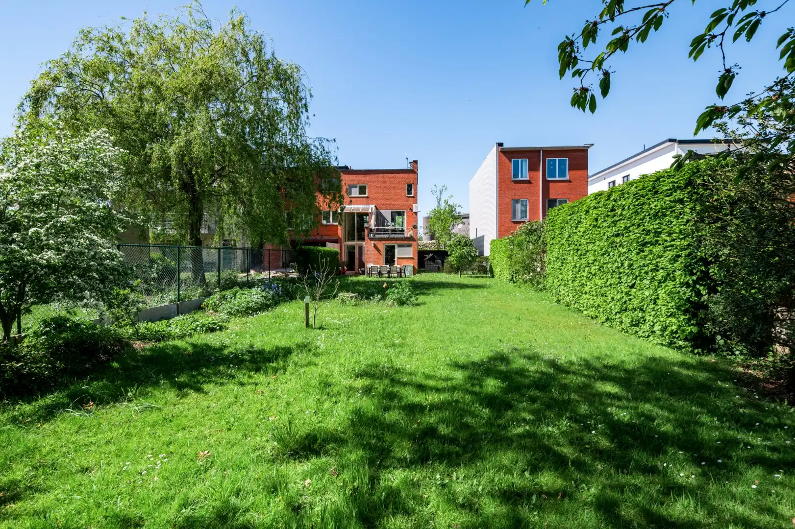 Splitlevel woning met tuin en zicht op natuurgebied! foto 21
