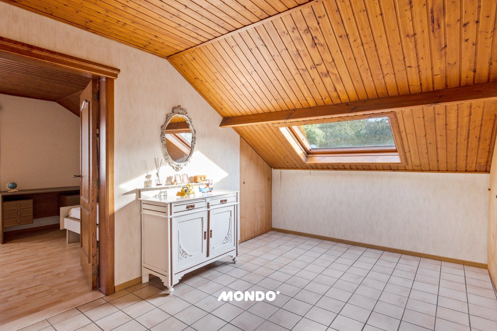 Landelijke woning met 4 slaapkamers en een ruime tuin in een groene omgeving! foto 20