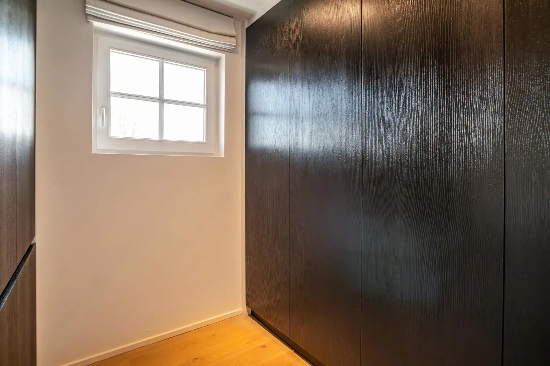 Exclusieve instapklare woning met zwembad en open groenzicht foto 32