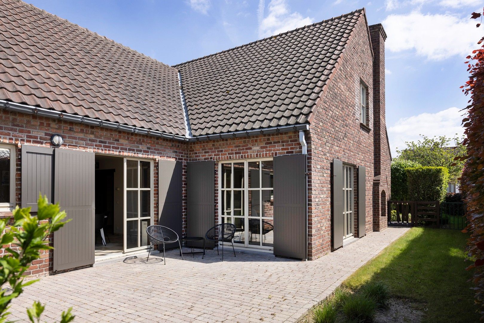 Ruime, te renoveren villa met heel wat potentieel. foto 11