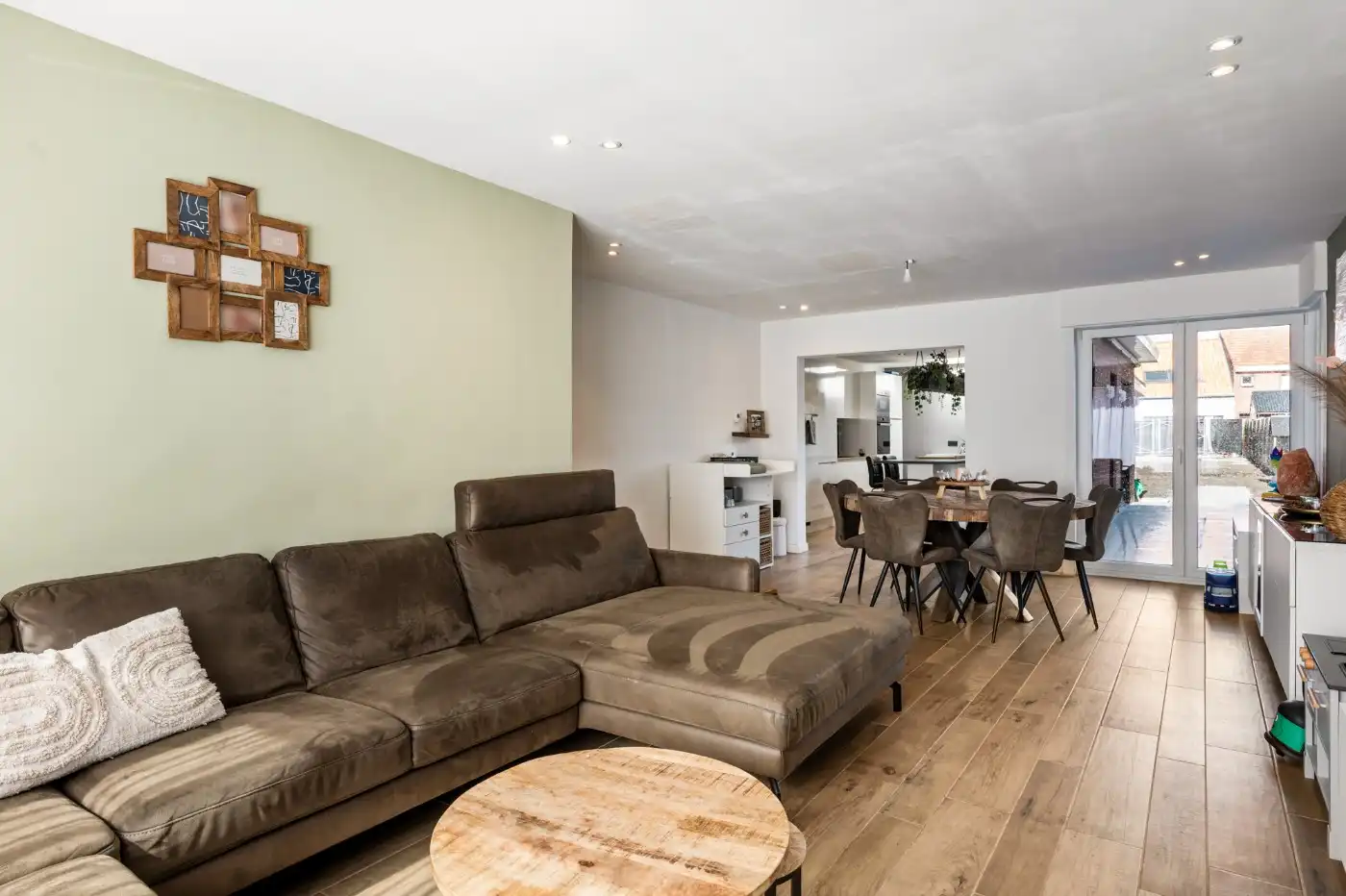 Gerenoveerde, instapklare woning met 2 à 3 slpk. en tuin foto 6