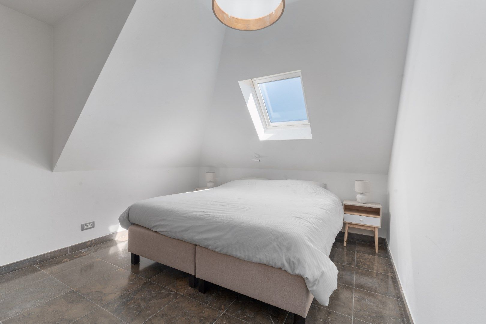 Zéér ruim en lichtrijk duplex appartement met zuidgerichte terrassen op topligging foto 13