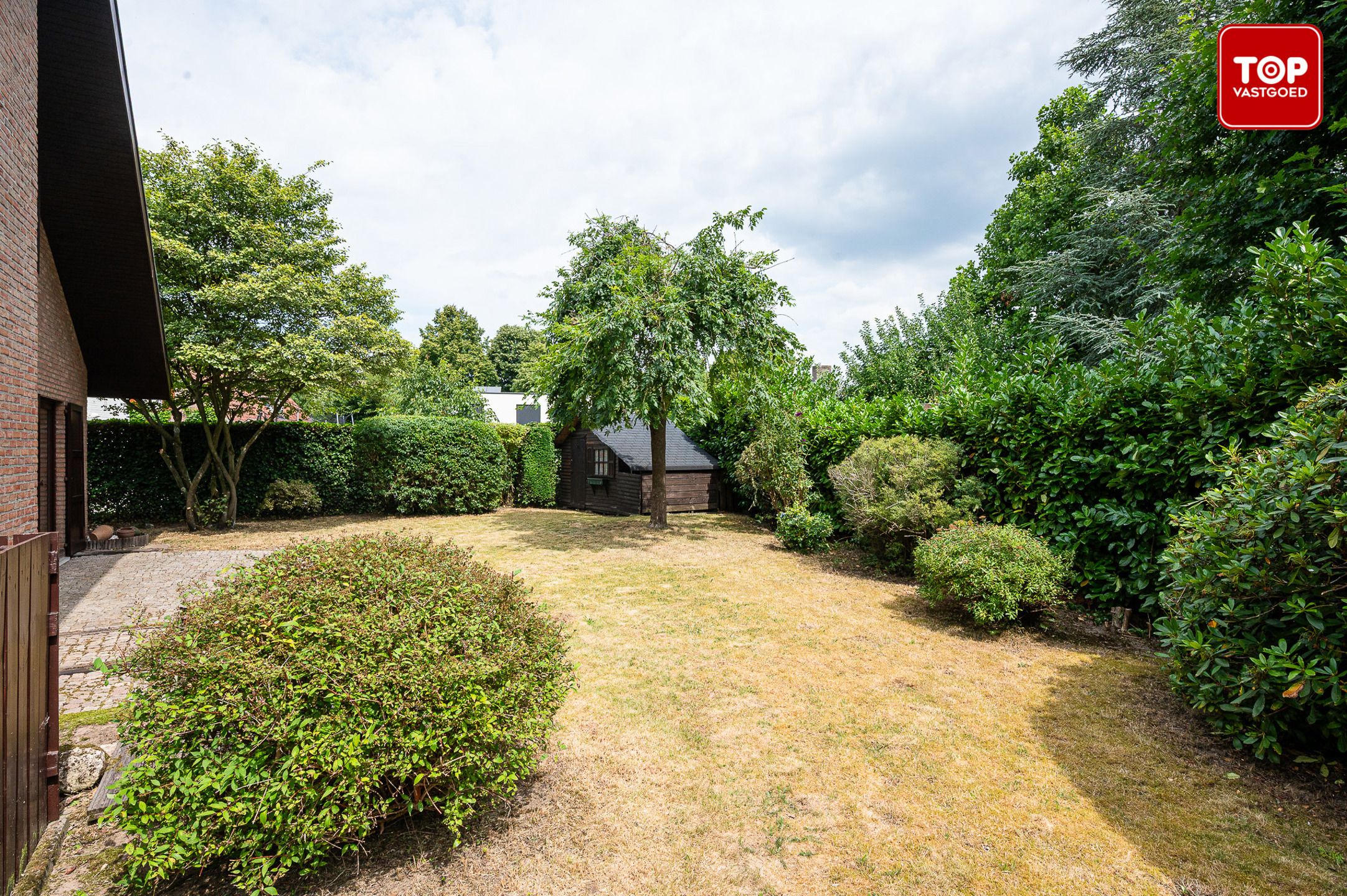 Alleenstaande villa met 4 slaapkamers in groene omgeving foto 5