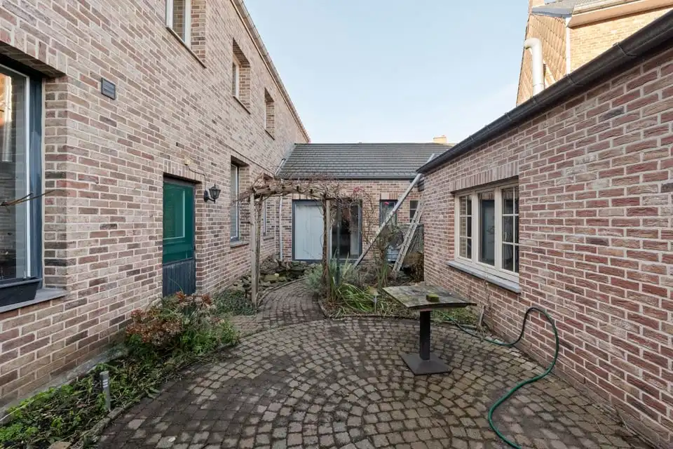 RUIM HANDELSPAND MET WOONST OP TOPLOCATIE IN ZOUTLEEUW foto 10