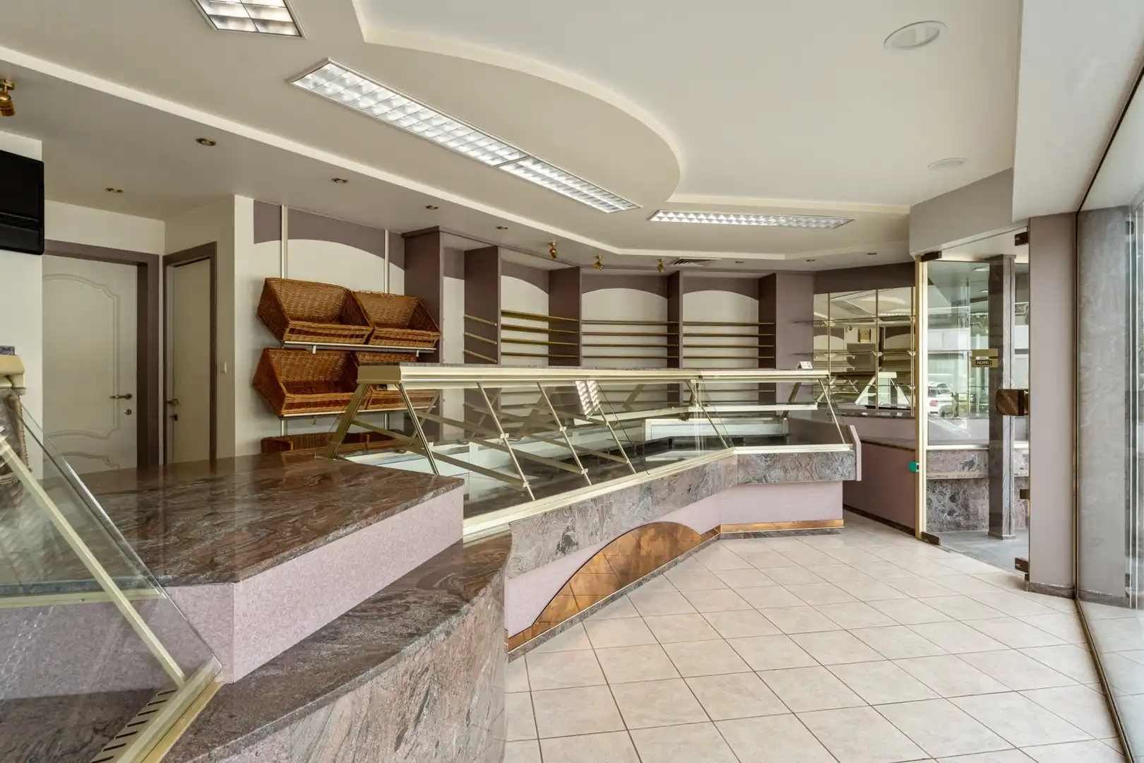 Karaktervol pand met voormalige bakkerij in het centrum van Kortenaken foto 2