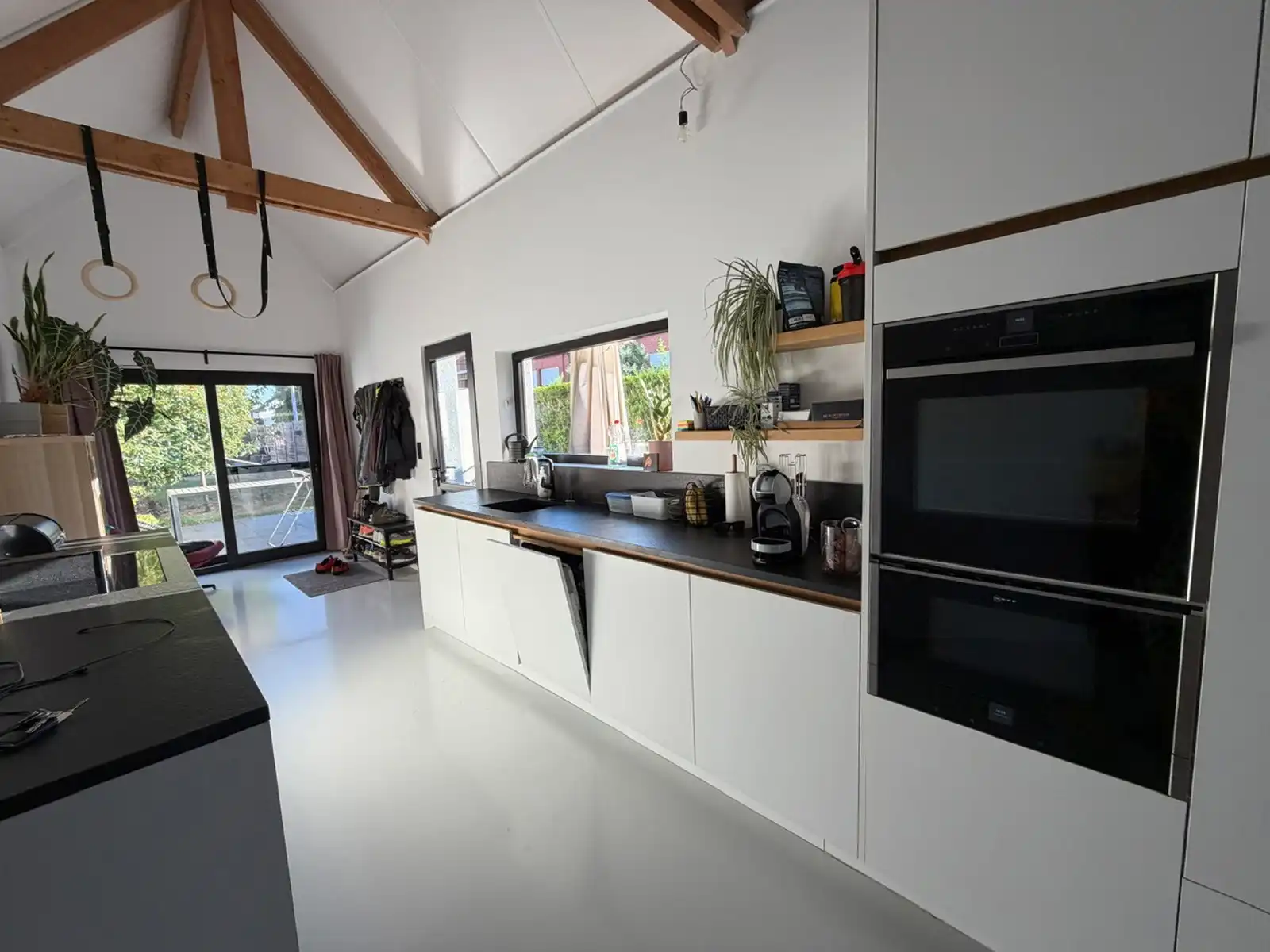 Herenwoning met 3 slpk, parking, 2x terras en leuke tuin foto 9