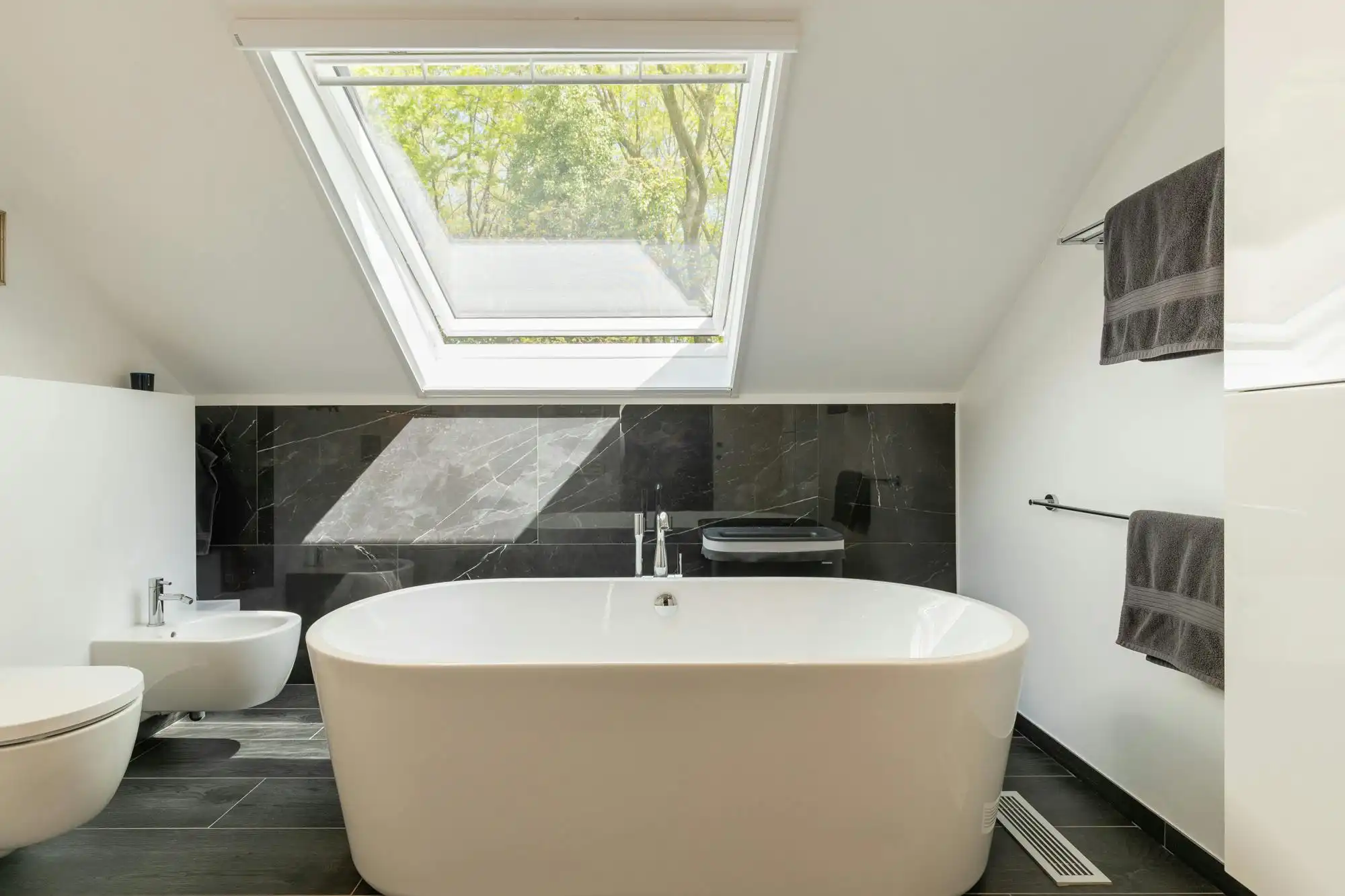 Stijlvolle gerenoveerde villa vlak bij natuur en stad foto 18