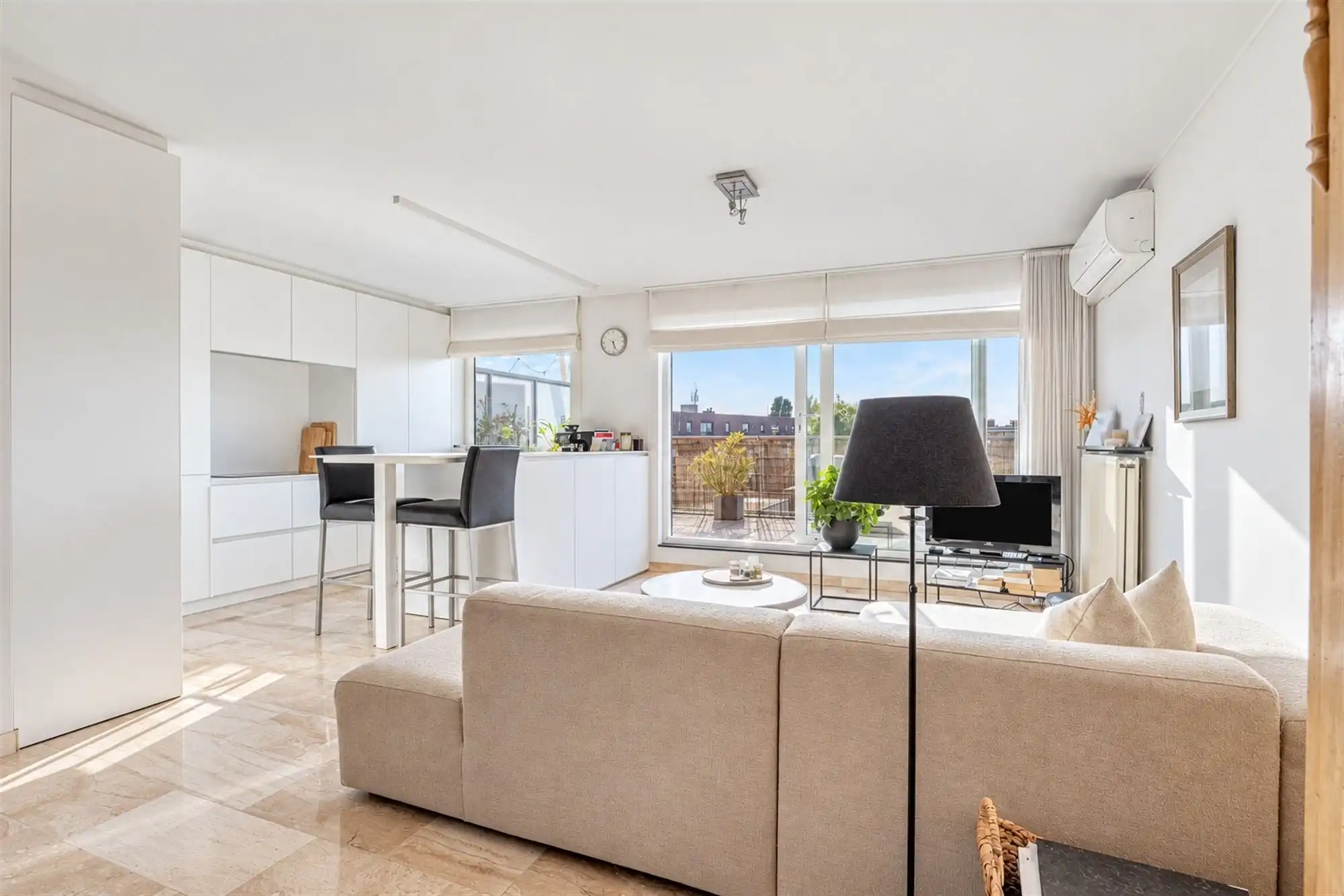 Fantastisch duplex appartement met 18m² terras in centrum foto 3