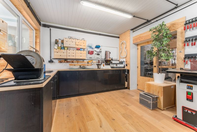 Roeselare, unieke rijwoning met karakter op 500 meter van centrum foto 7