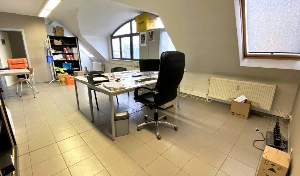 Commercieel gelegen kantoren te huur vlakbij E40 in Erpe foto 4