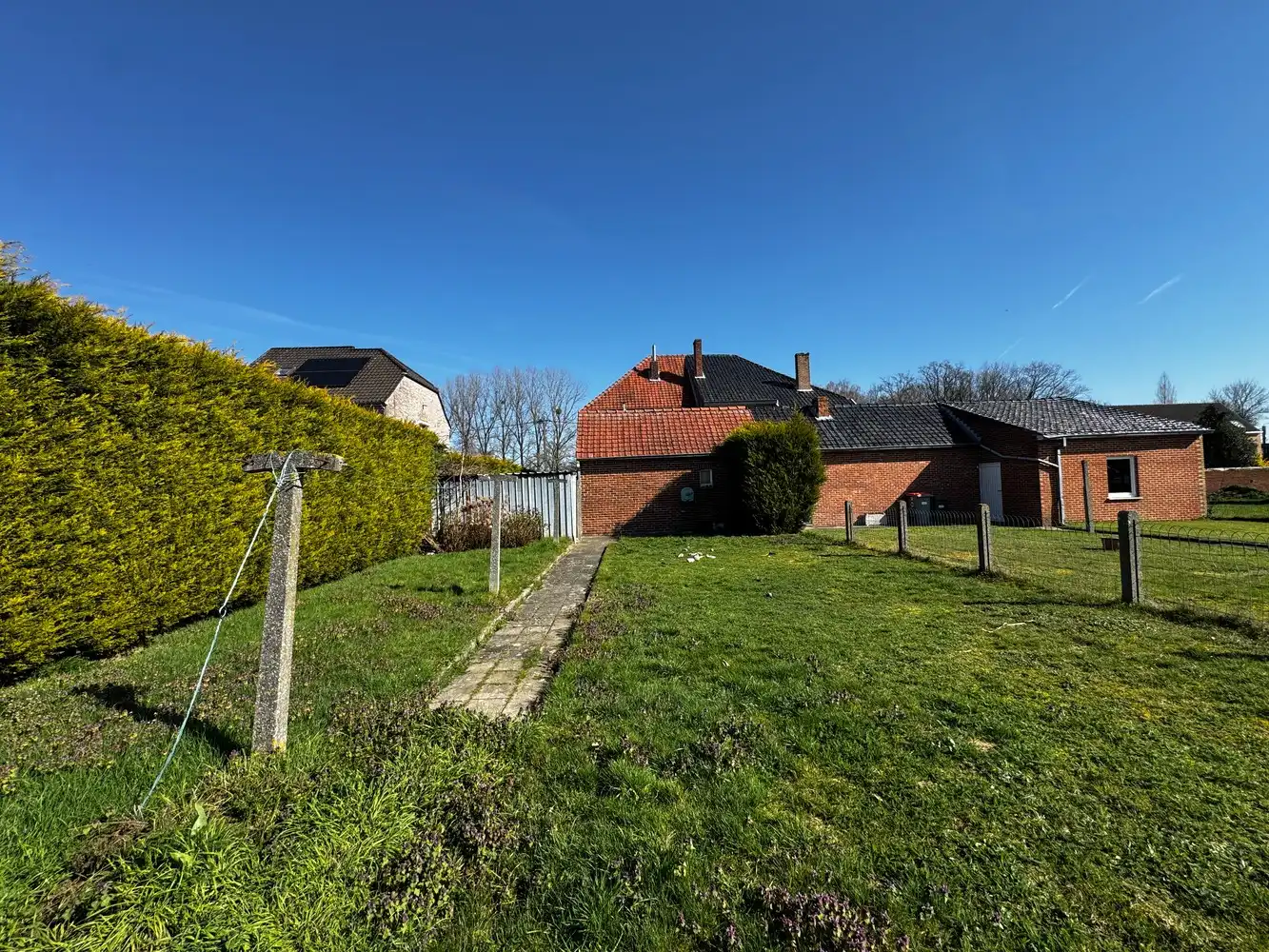 Ruime gezinswoning op topligging in Bilzen foto 16