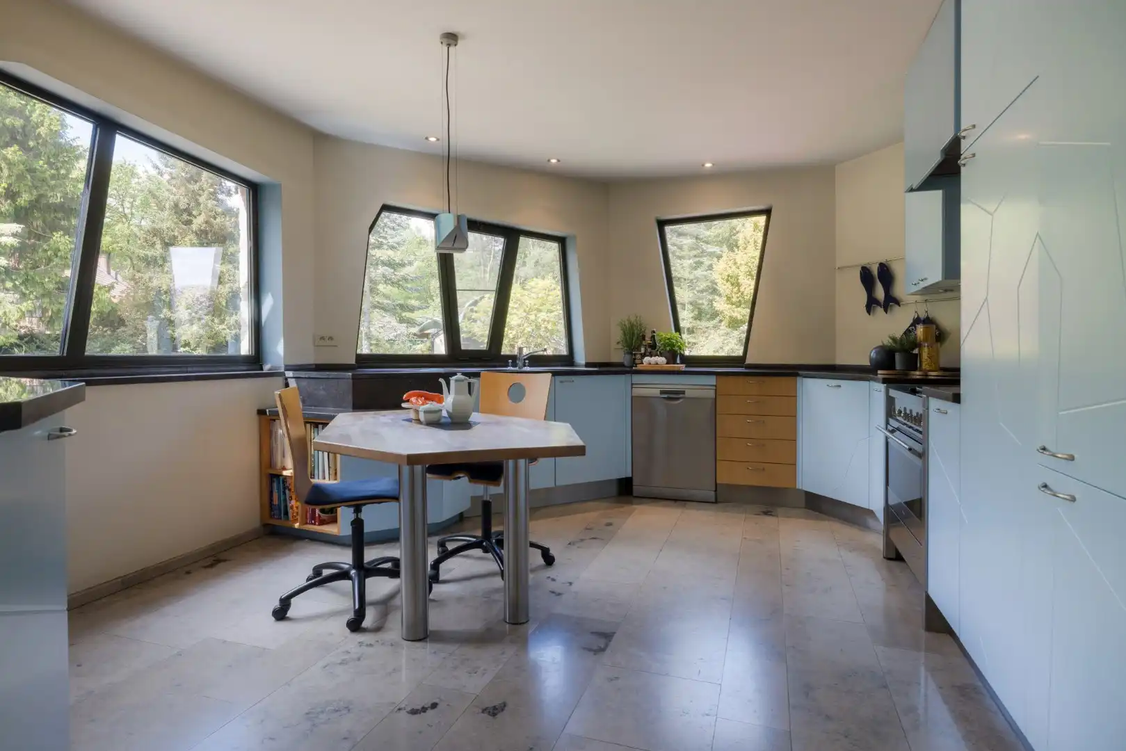 Een uitzonderlijke villa waar architectuur, natuur en kunst in perfecte harmonie samenkomen foto 8