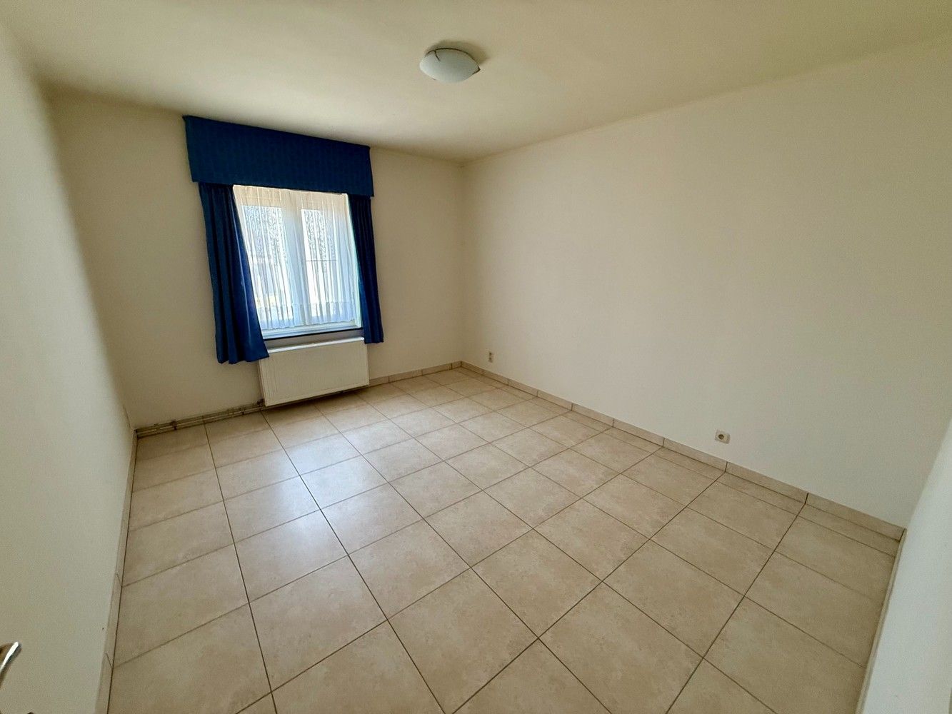 Zeer ruime woning met 5 slaapkamers! foto 13