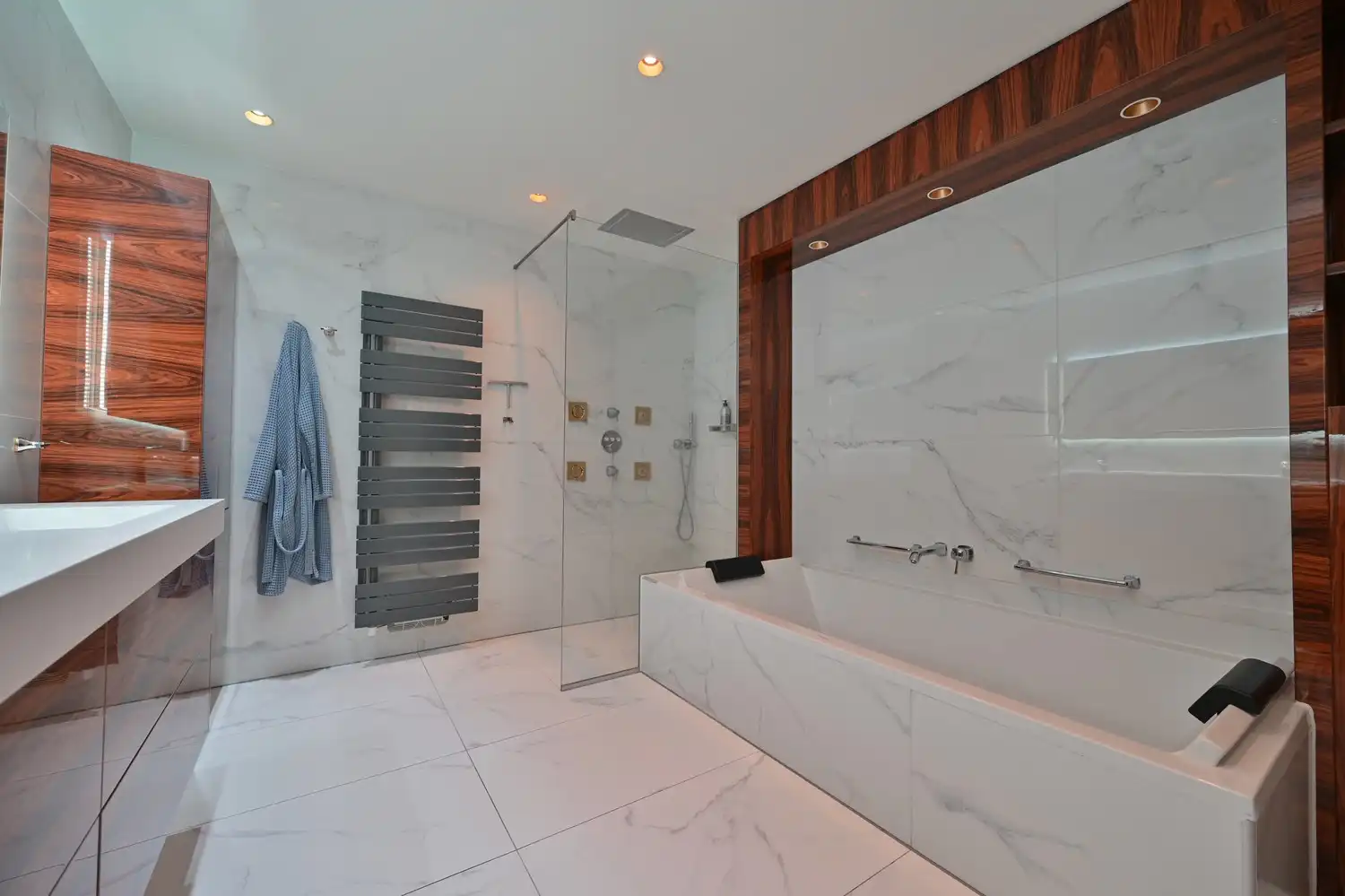 Exclusieve kantoorvilla met zwembad & poolhouse foto 38