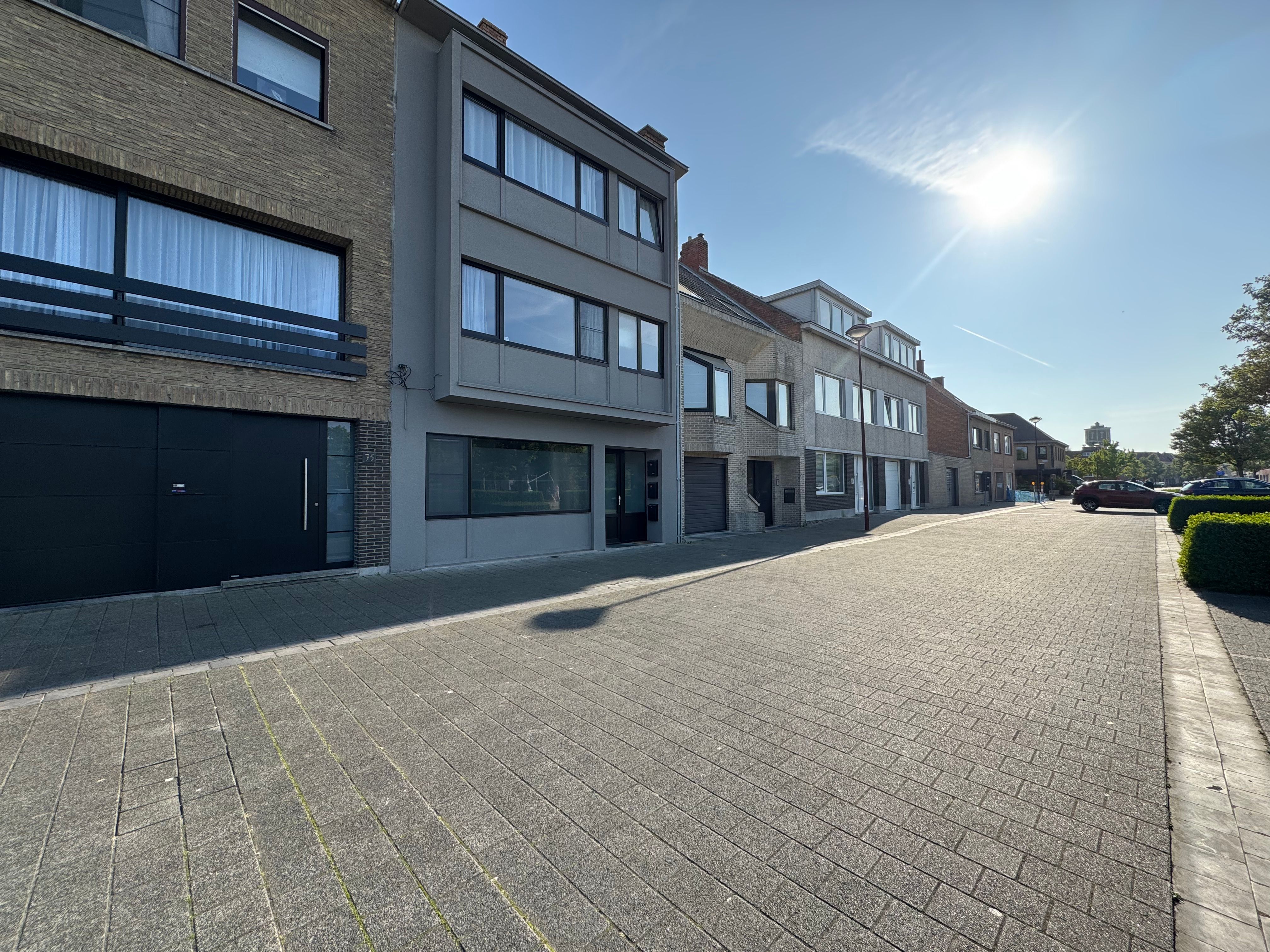 Rustig gelegen appartement met terras foto {{pictureIndex}}