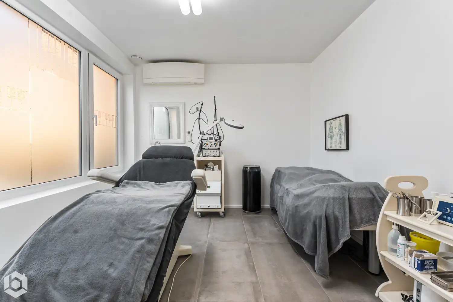 Volledige gerenoveerde woning met 3/4 slpkrs en mooie tuin te Walem/Mechelen foto 3