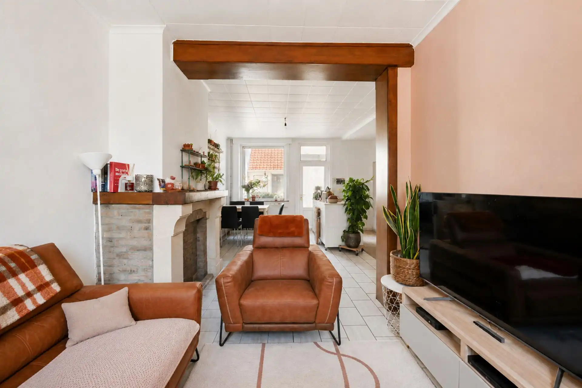 Gezellige instapklare woning met 3 slpk, koer en tuintje foto 13