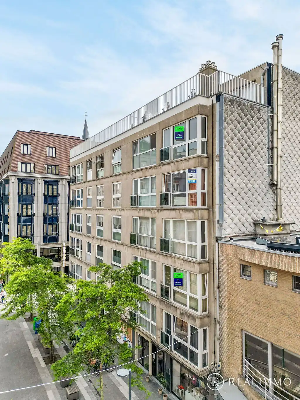 Centraal gelegen verhuurder 2-slaapkamerappartement foto 3