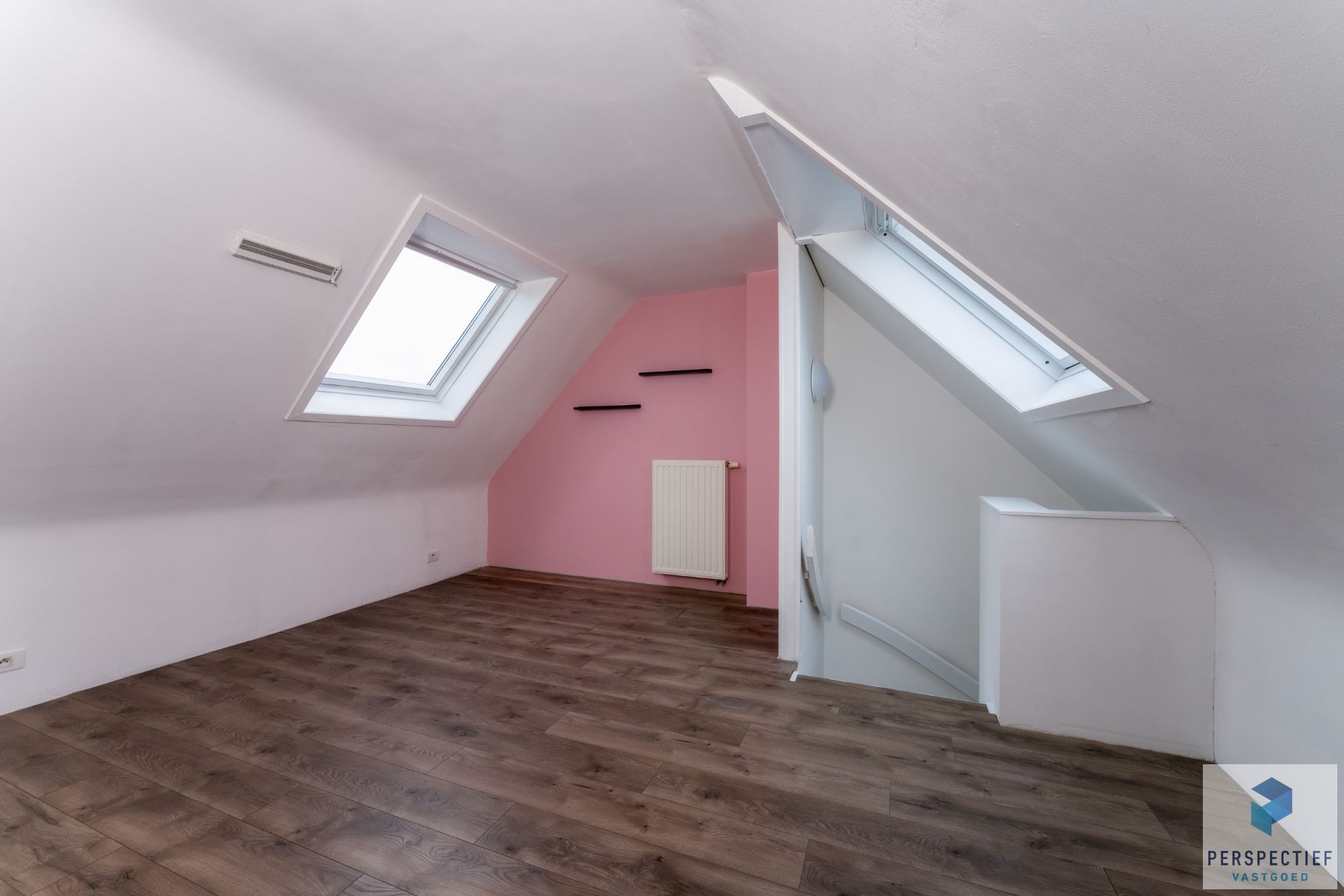 VERRASSEND RUIME en ENERGIEZUINIGE WONING met ZONGERICHTE TUIN foto 10