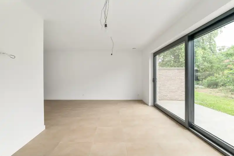 Nieuwbouw met trendy inrichting foto 3