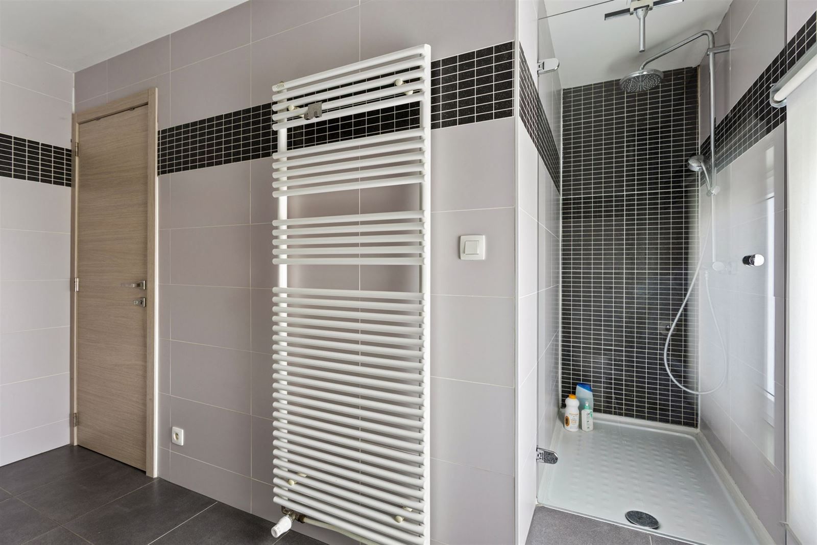 Woning te koop met 4 slaapkamers foto 16