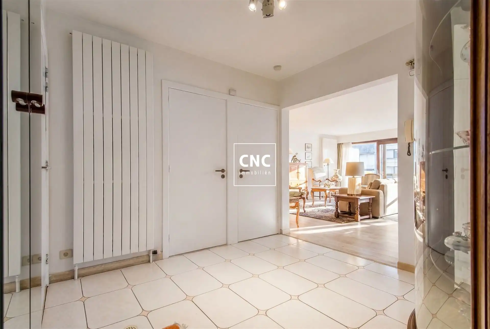 Ruim hoekappartement met mooi open zicht in hartje Knokke foto 9