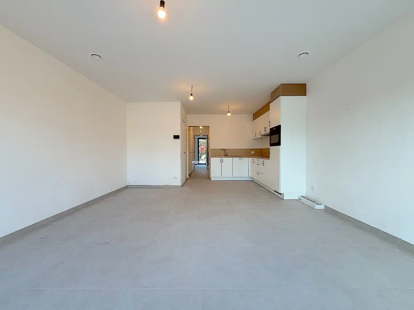 Appartement te huur Torhoutse Steenweg 247 -/0001 - 8200 Sint-Andries