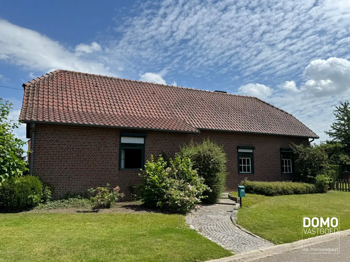 Charmante open bebouwing met 3 slaapkamers, 2 badkamers en prachtige tuin te huur foto 24