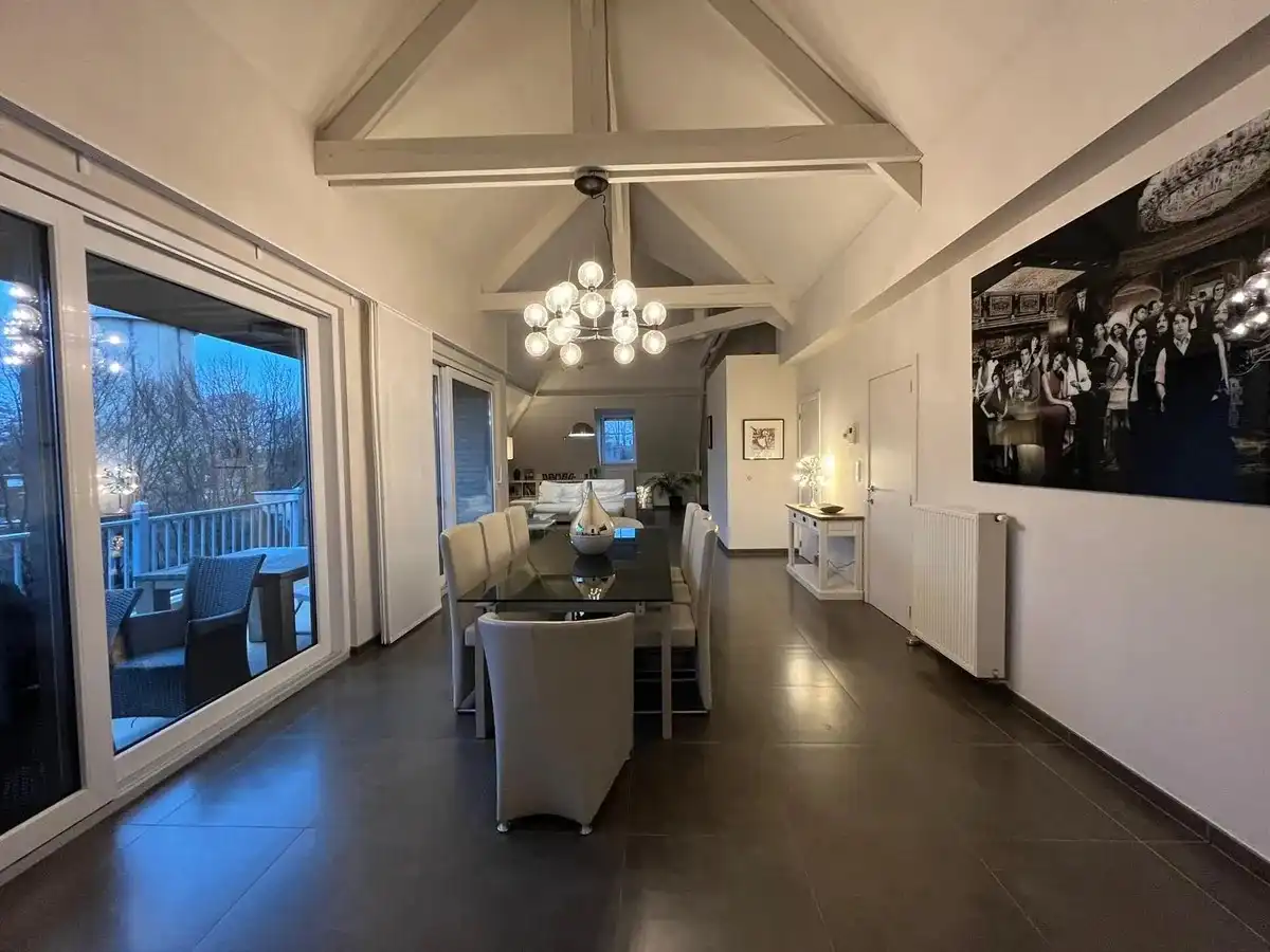 Uniek penthouse van 167 m² op toplocatie nabij het centrum van Mol! foto 3