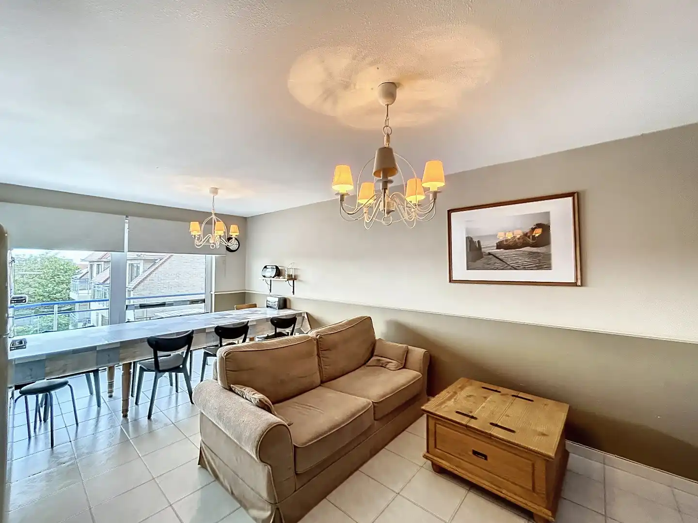 DUPLEX-APPARTEMENT MET 1 SLPK EN TERRAS  foto {{pictureIndex}}