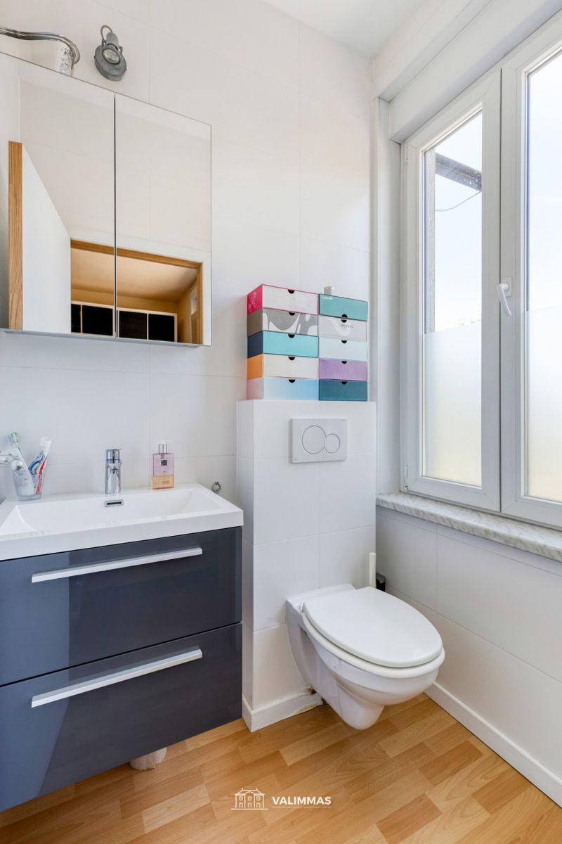 Een verzorgde, instapklare rijwoning met garage & mooie tuin foto 18