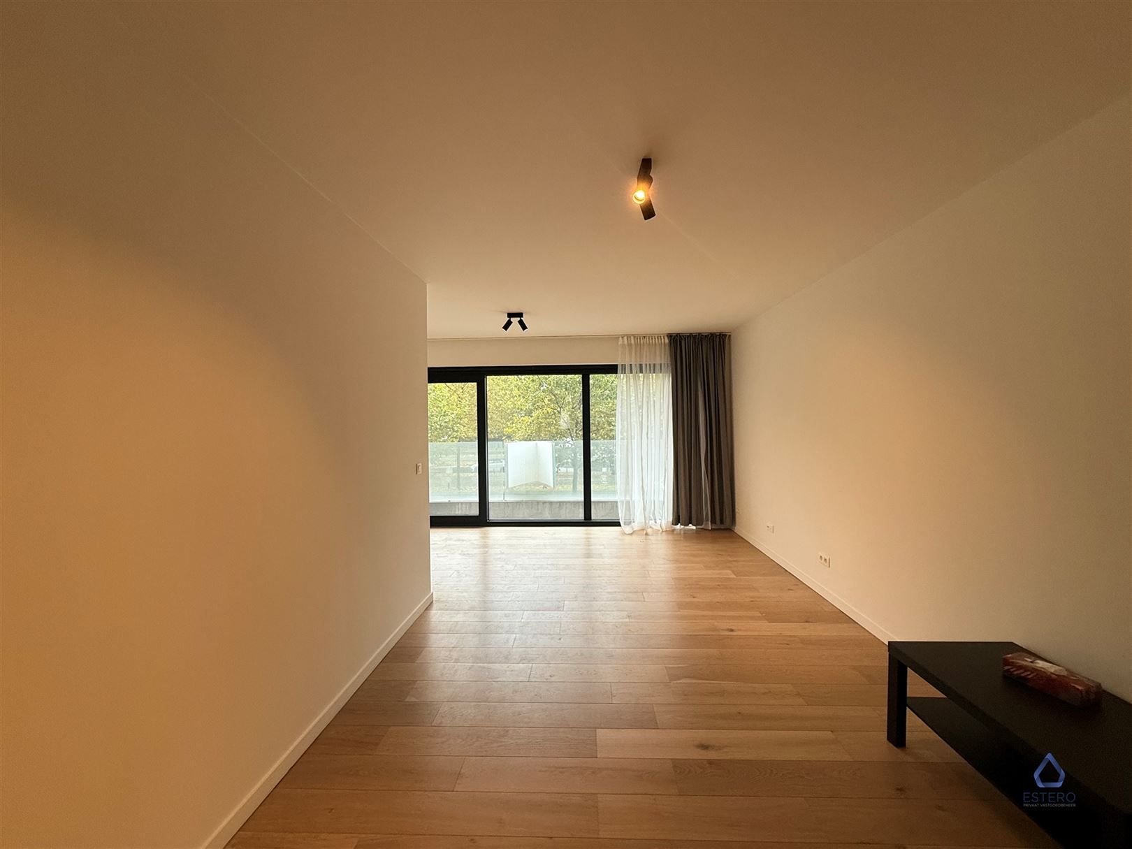 Ruim 2-slaapkamerappartement nabij het bruisende Eilandje foto 3