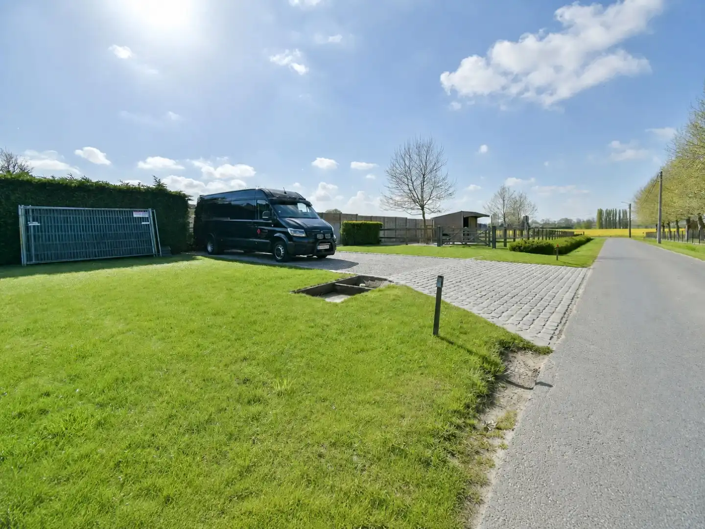 Ruwbouwwoning met tal van mogelijkheden in rustige ligging te Kortemark! foto 16