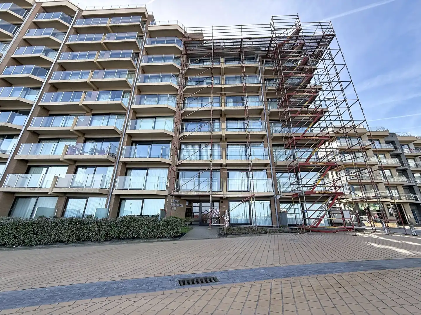 Op te knappen appartement met zongericht terras nabij de zee en Havengeul. foto 8