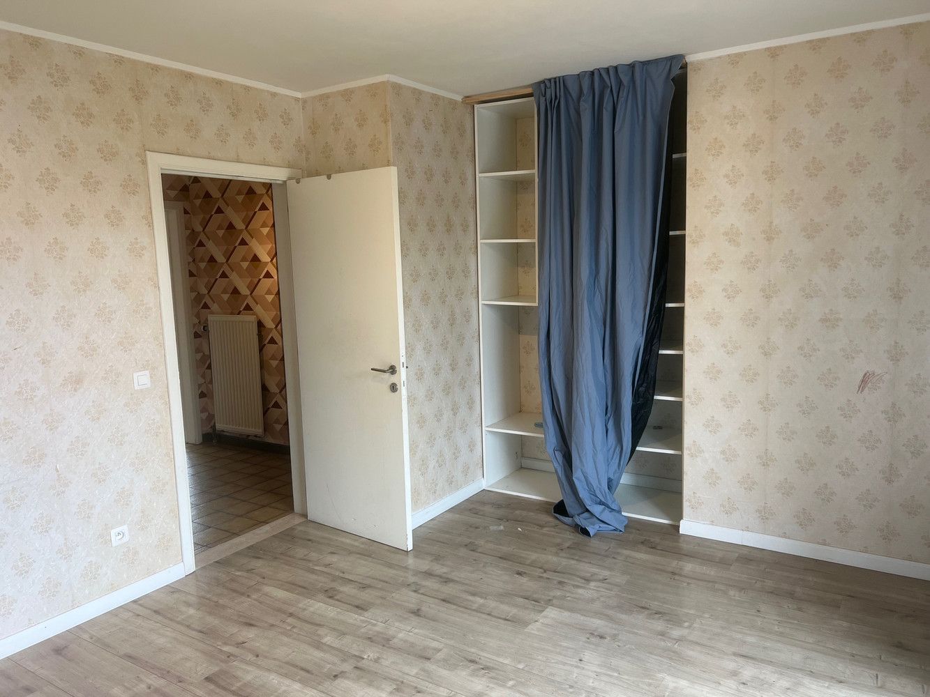 Twee slaapkamer appartement met ruime garage foto 12