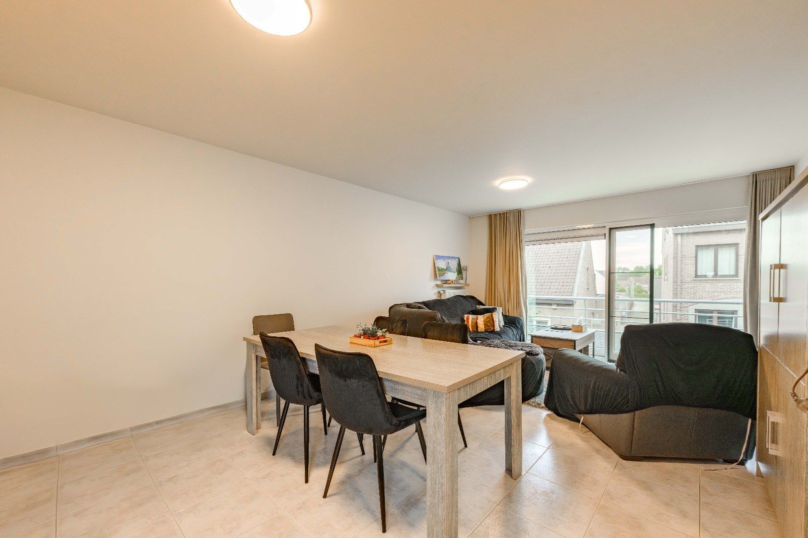 INSTAPKLAAR APPARTEMENT IN HET CENTRUM VAN AALTER MET GARAGE foto 3