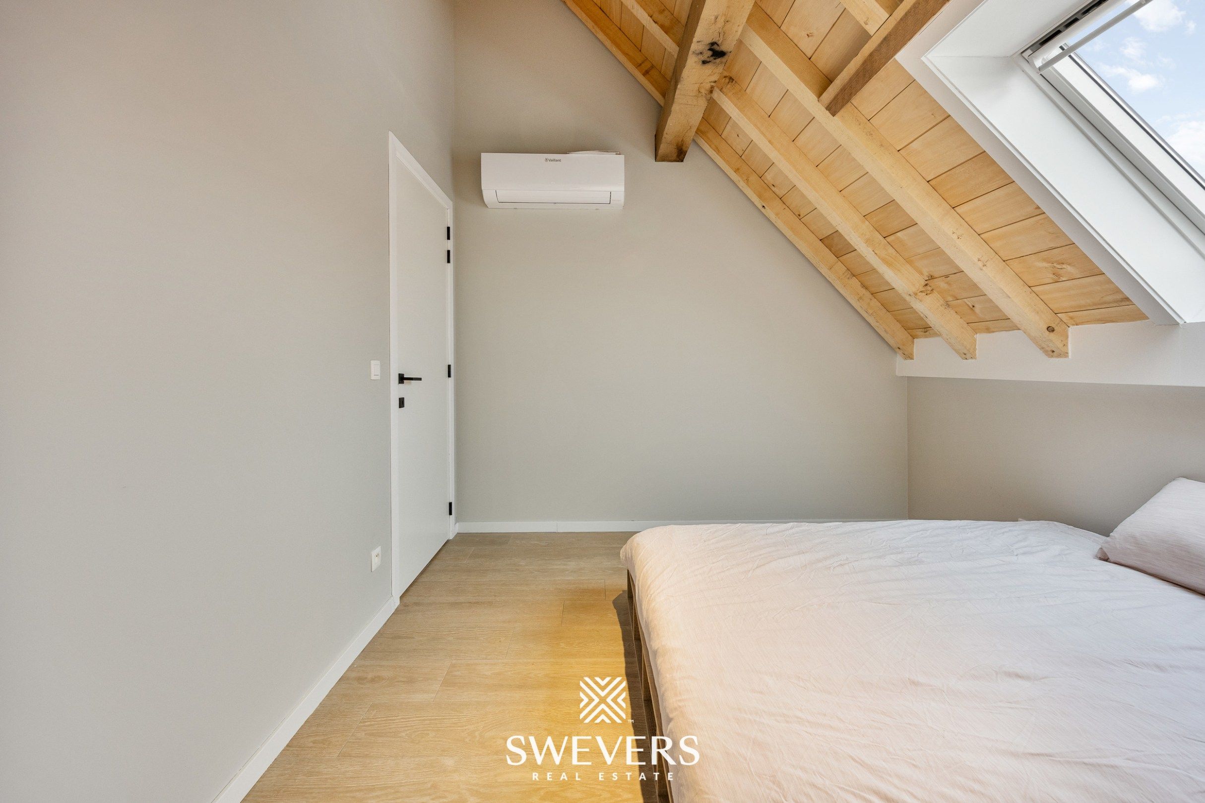 Comfort, luxe en energiezuinigheid in een recente woning te Kortessem foto 29