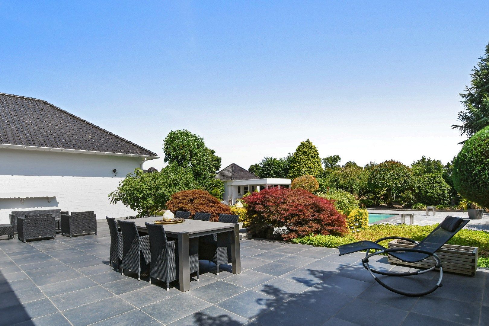 Exclusieve villa met zwembad, poolhouse en royale leefruimtes foto 20