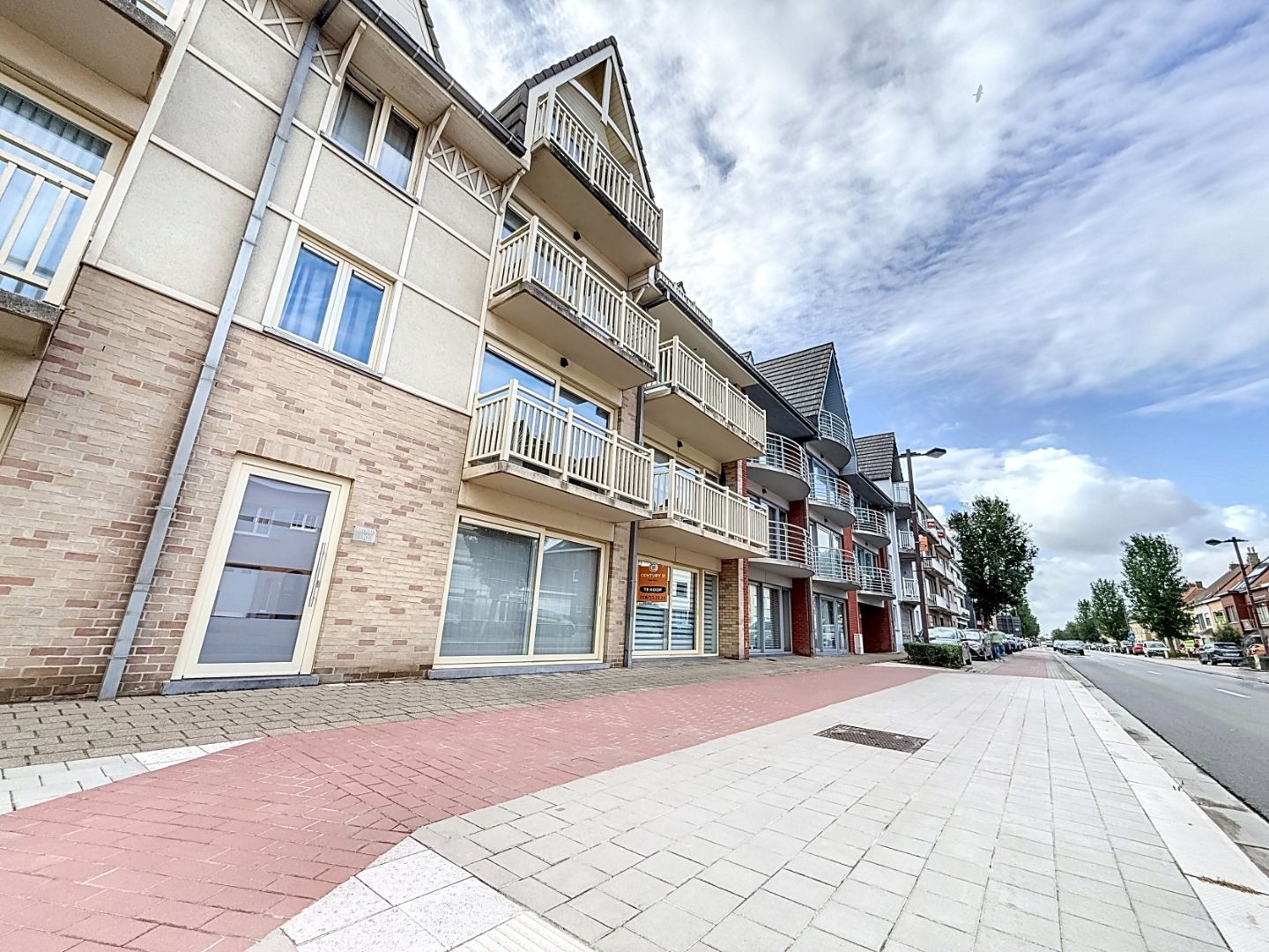 Centraal gelegen appartement met 2 slaapkamers te Nieuwpoort-Stad. foto {{pictureIndex}}