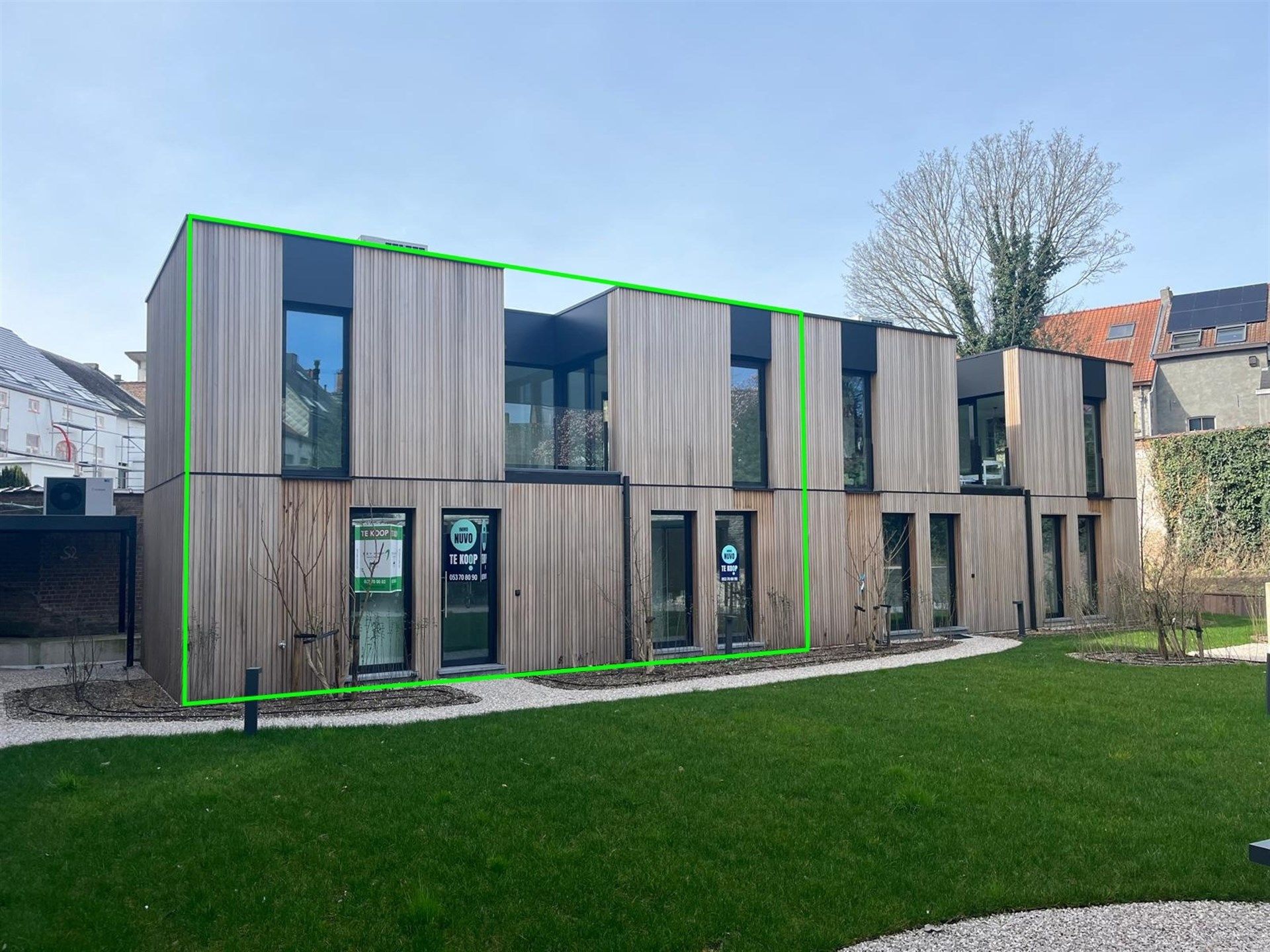 Nieuwbouw stadswoning in het centrum van Aalst foto {{pictureIndex}}